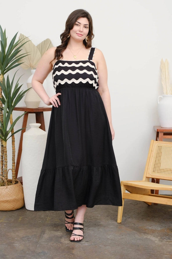 Plus Wavy Detail Midi Dress- BLACK