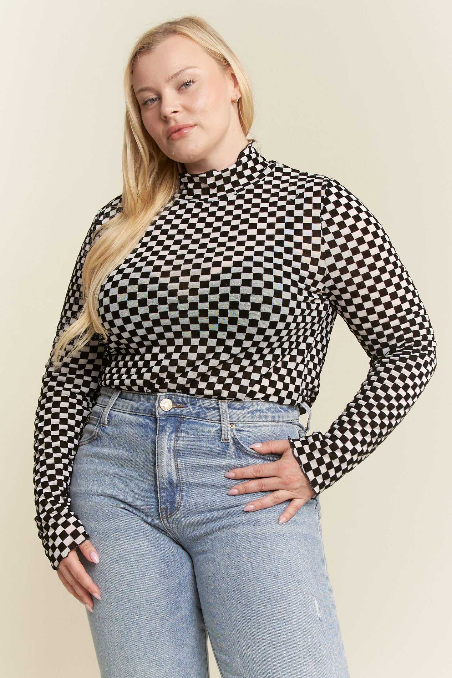 PLUS SIZE LONG SLEEVE CHECKERED MESH MOCK NECK TOP