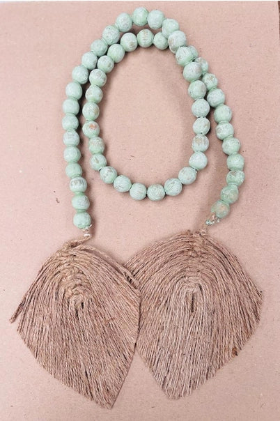 Bead Garland with Twine Leaves