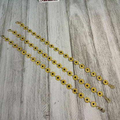 Trucker Hat Chains
