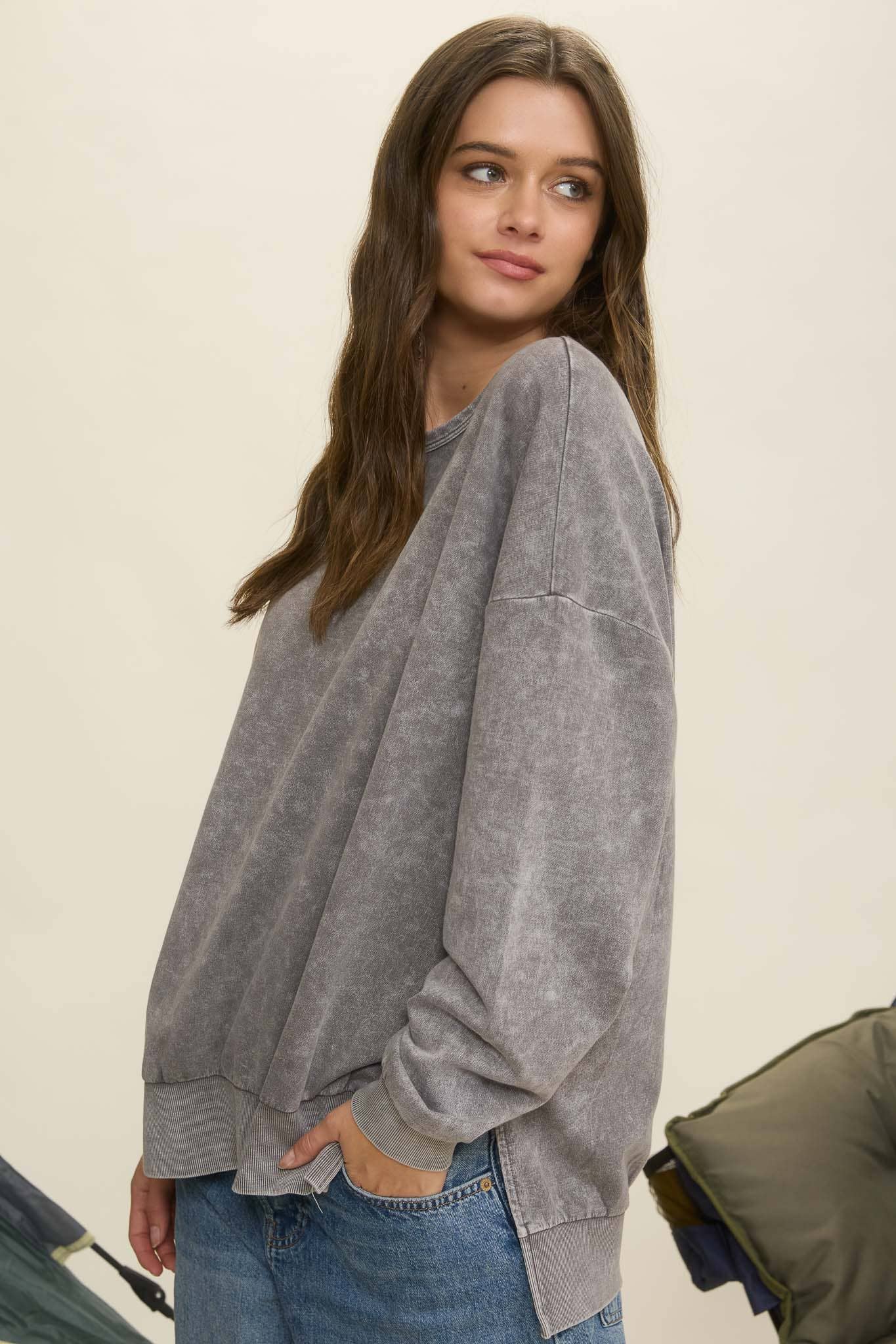 WASHED SIDE SPLIT LONG SLEEVE KNIT TOP