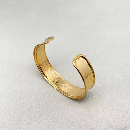 Hammered Texture 18K Gold Plated Stainless Steel Cuff