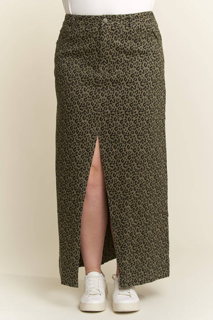 PLUS SIZE LEOPARD PRINT FRONT SLIT SKIRTS