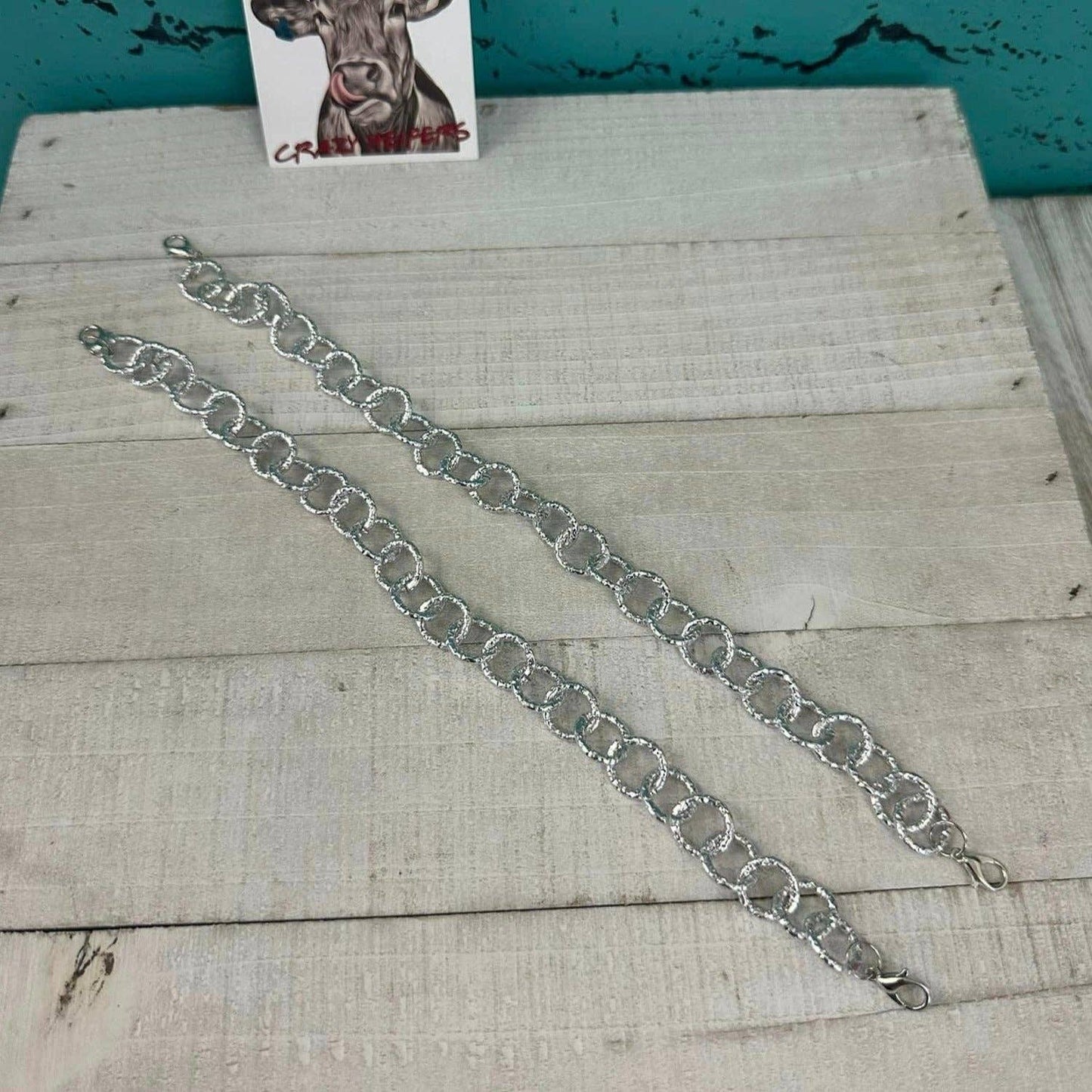 Trucker Hat Chains V3
