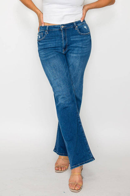 PLUS SIZE HIGH RISE STRAIGHT LEG JEAN