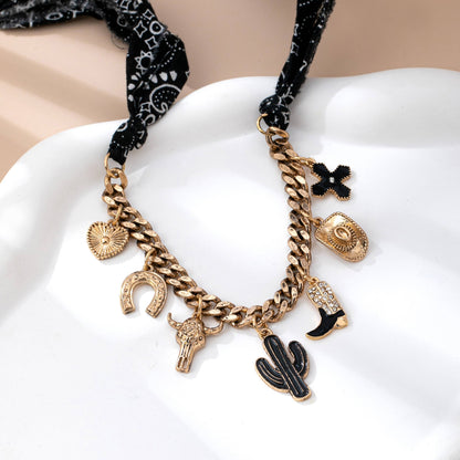 CHARM ANIMAL SCARF NECKLACE-WESTERN CROSS BOOT HAT | 80N9270