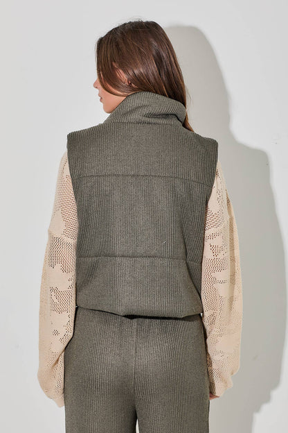 TEXTURED PUFFER VEST