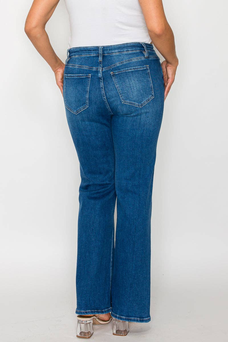 PLUS SIZE HIGH RISE STRAIGHT LEG JEAN