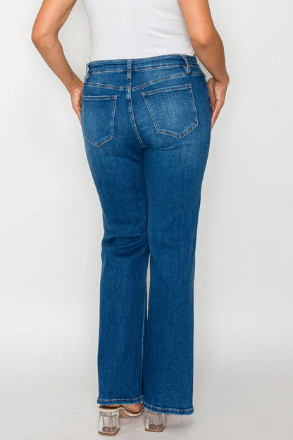 PLUS SIZE HIGH RISE STRAIGHT LEG JEAN