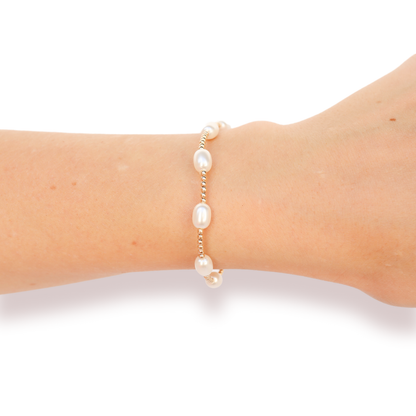 Dainty Ellie Pearl Bracelet in Gold
