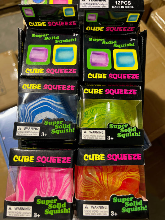 Swirly Design Cube\