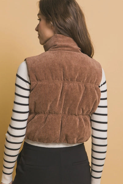 CORDUROY ZIP UP PUFFER VEST WITH POCKETS: Camel