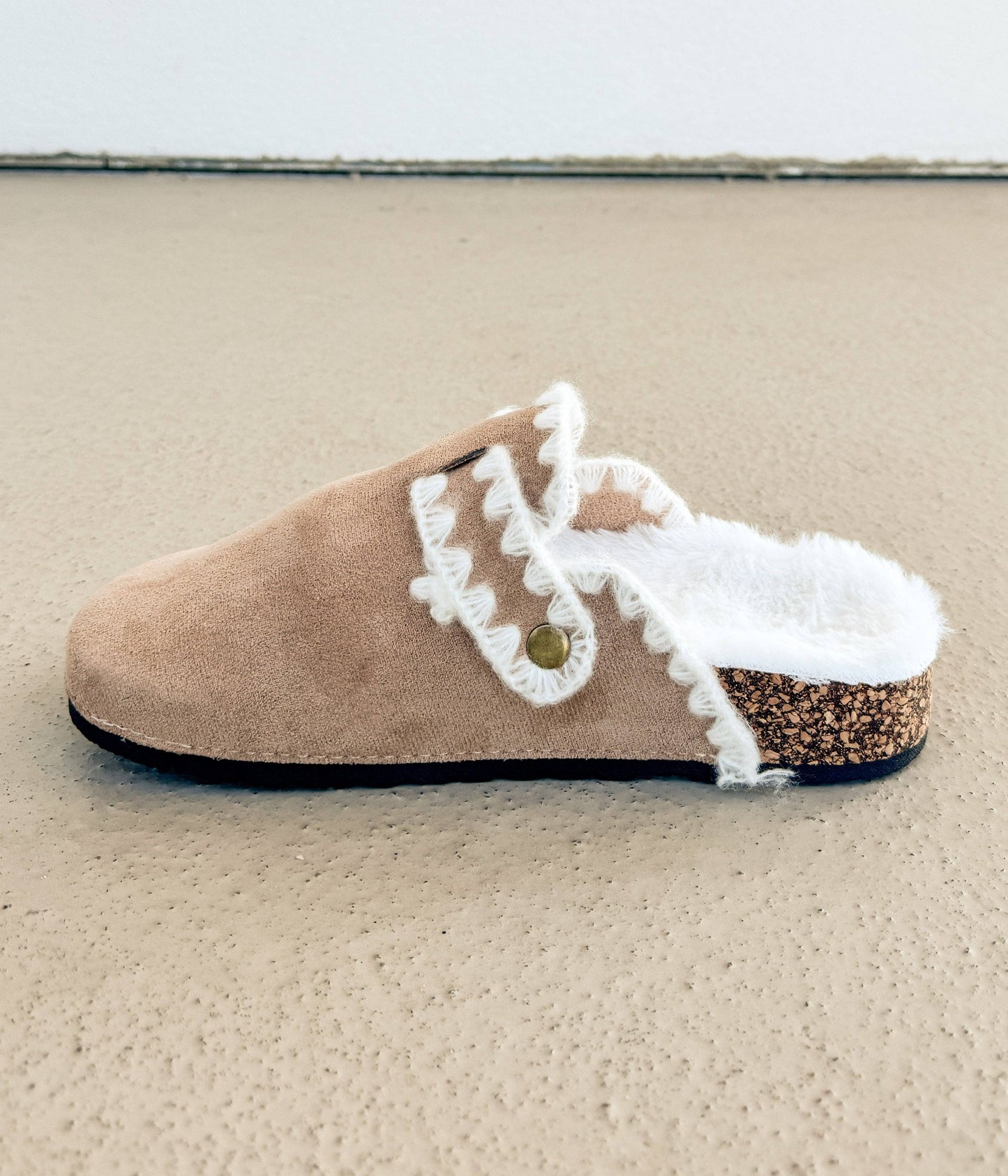 Soft Steps Embroidered Mule in Nude