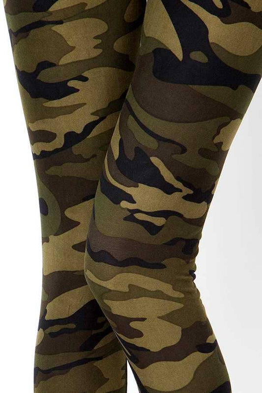 PLUS SIZE CAMOUFLAGE PRINT LEGGINGS