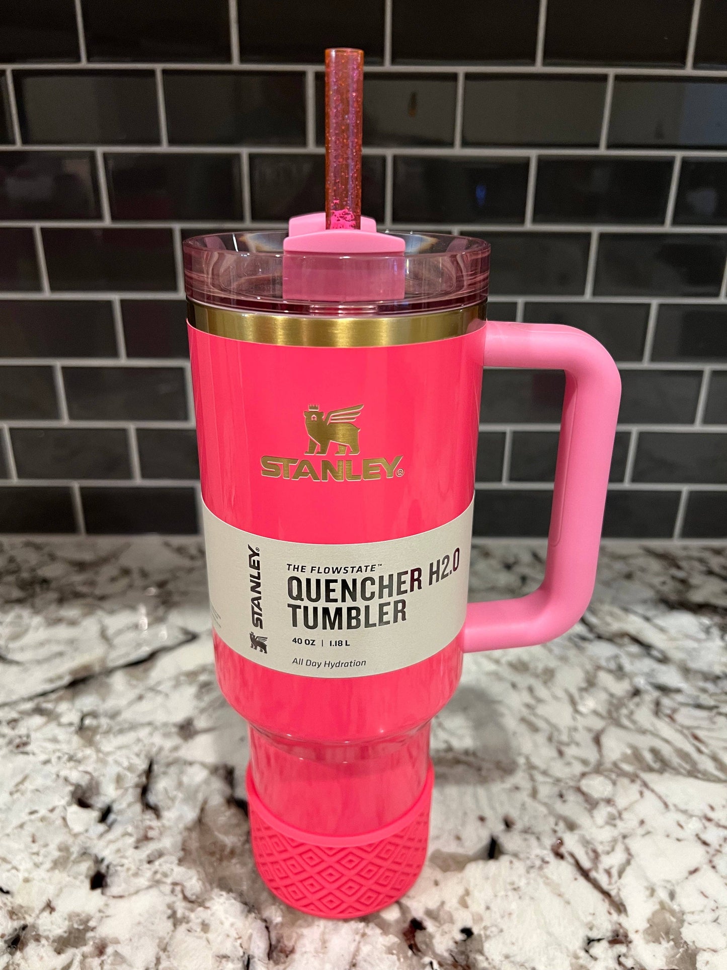 Bright Pink Glitter Straw (40oz Tumbler)