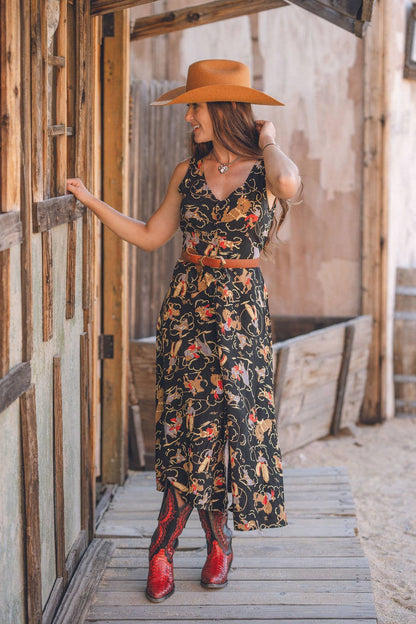 Angular Chevron Buckle Leather Belt