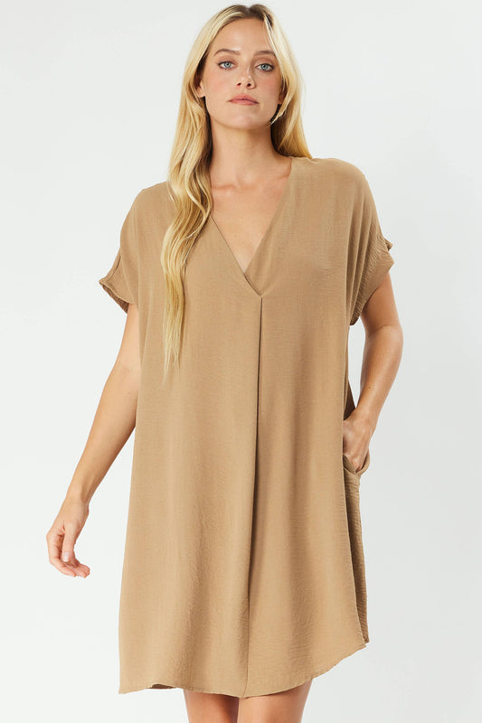 SOLID V NECK RELAXED FIT SHORT SLEEVE DRESS