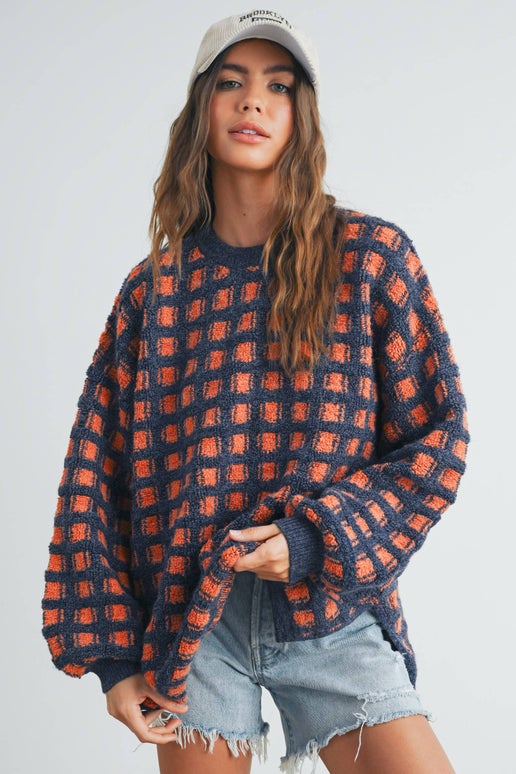 CHECKERED OVERSIZED SWEATER: NAVY / RUST