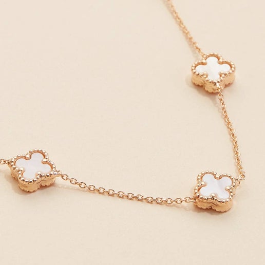 Clover Shell Charms Short Necklace: Gold