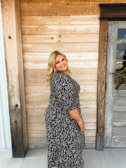 Plus Size Vintage Floral Smocked Chest Midi Dress