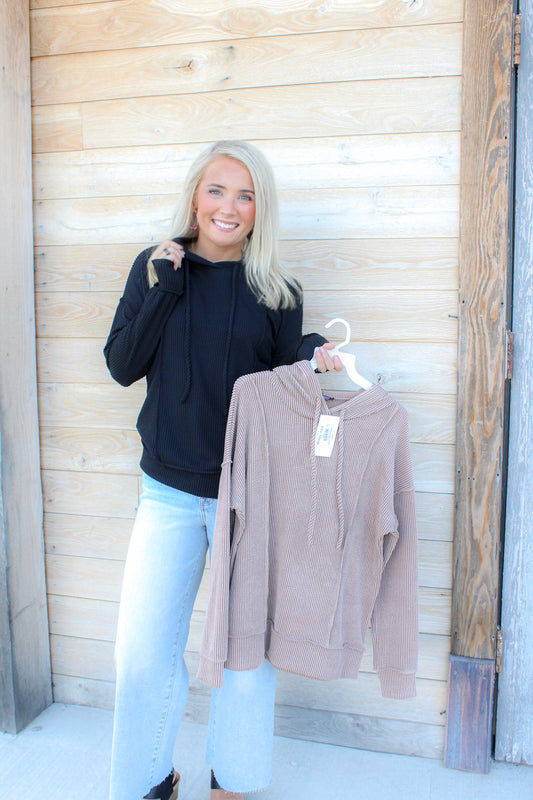 SOLID RIBBED HOODIE