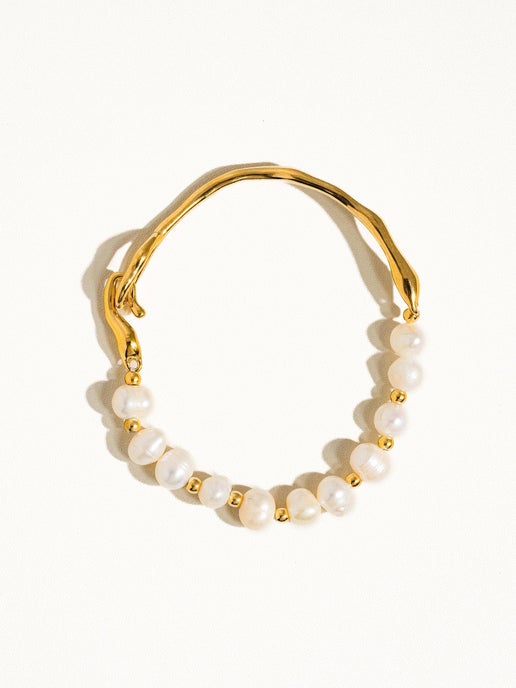 Olivia Gold Non-Tarnish Natural Pearl Gold Bracelet: Yellow Gold