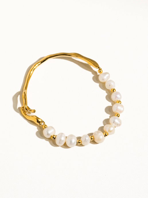 Olivia Gold Non-Tarnish Natural Pearl Gold Bracelet: Yellow Gold