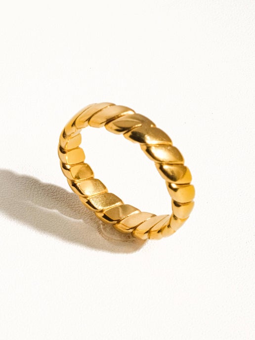 Pierre 18K Gold Non-Tarnish Braided Stack Ring: Yellow Gold