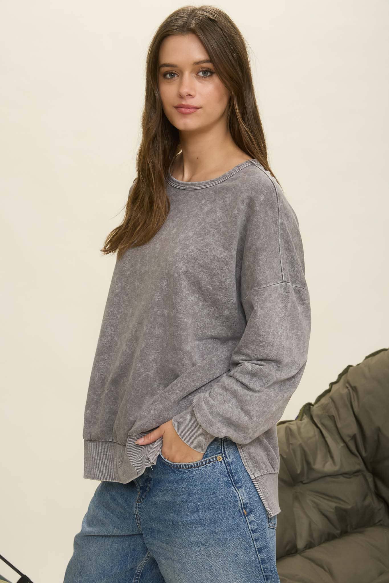 WASHED SIDE SPLIT LONG SLEEVE KNIT TOP