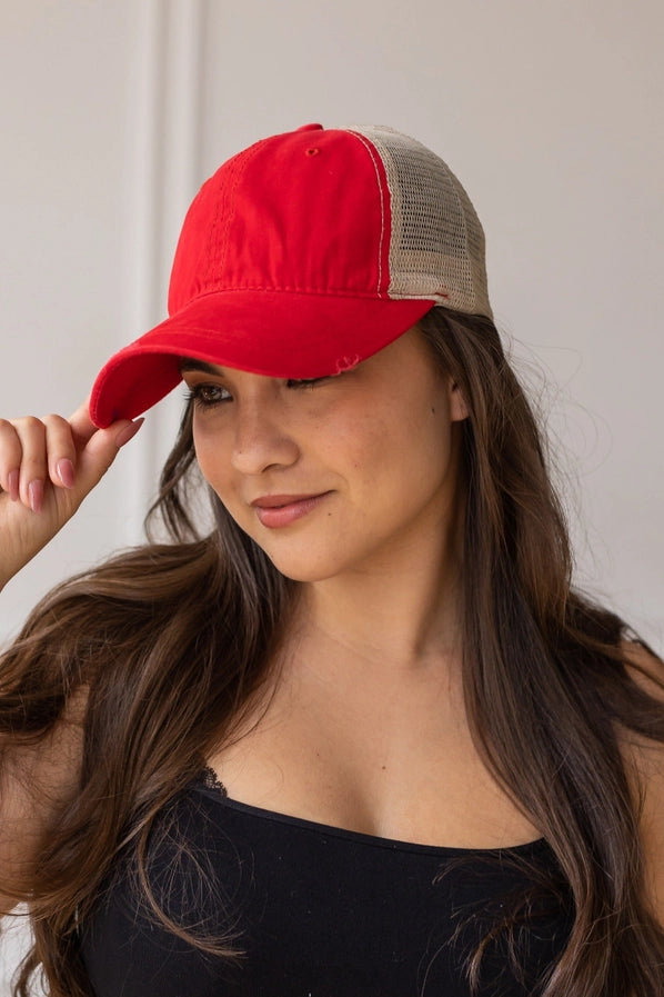 Red High Ponytail Hat with Beige Mesh: RED, One Size