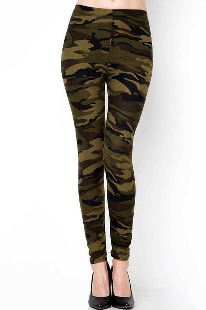 PLUS SIZE CAMOUFLAGE PRINT LEGGINGS
