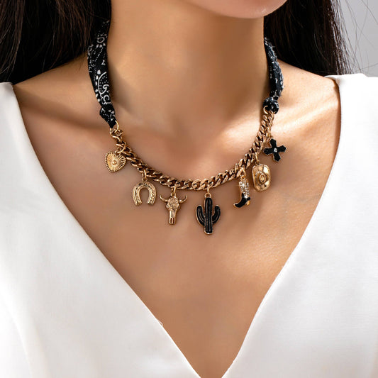 CHARM ANIMAL SCARF NECKLACE-WESTERN CROSS BOOT HAT | 80N9270