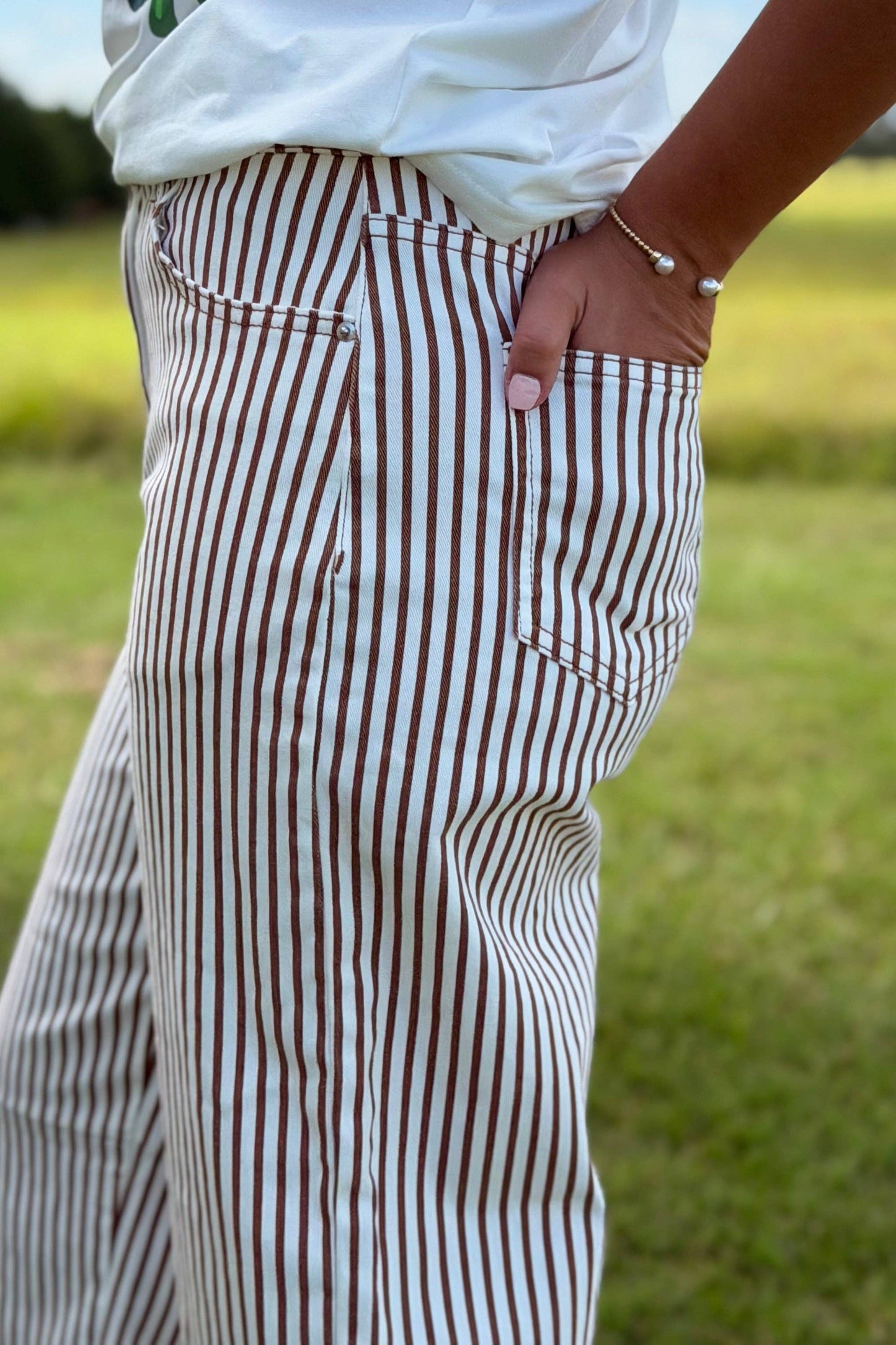 Bobbie Striped Barrel Jeans Brown