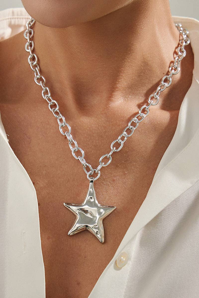 Star Pendant Chain Necklace