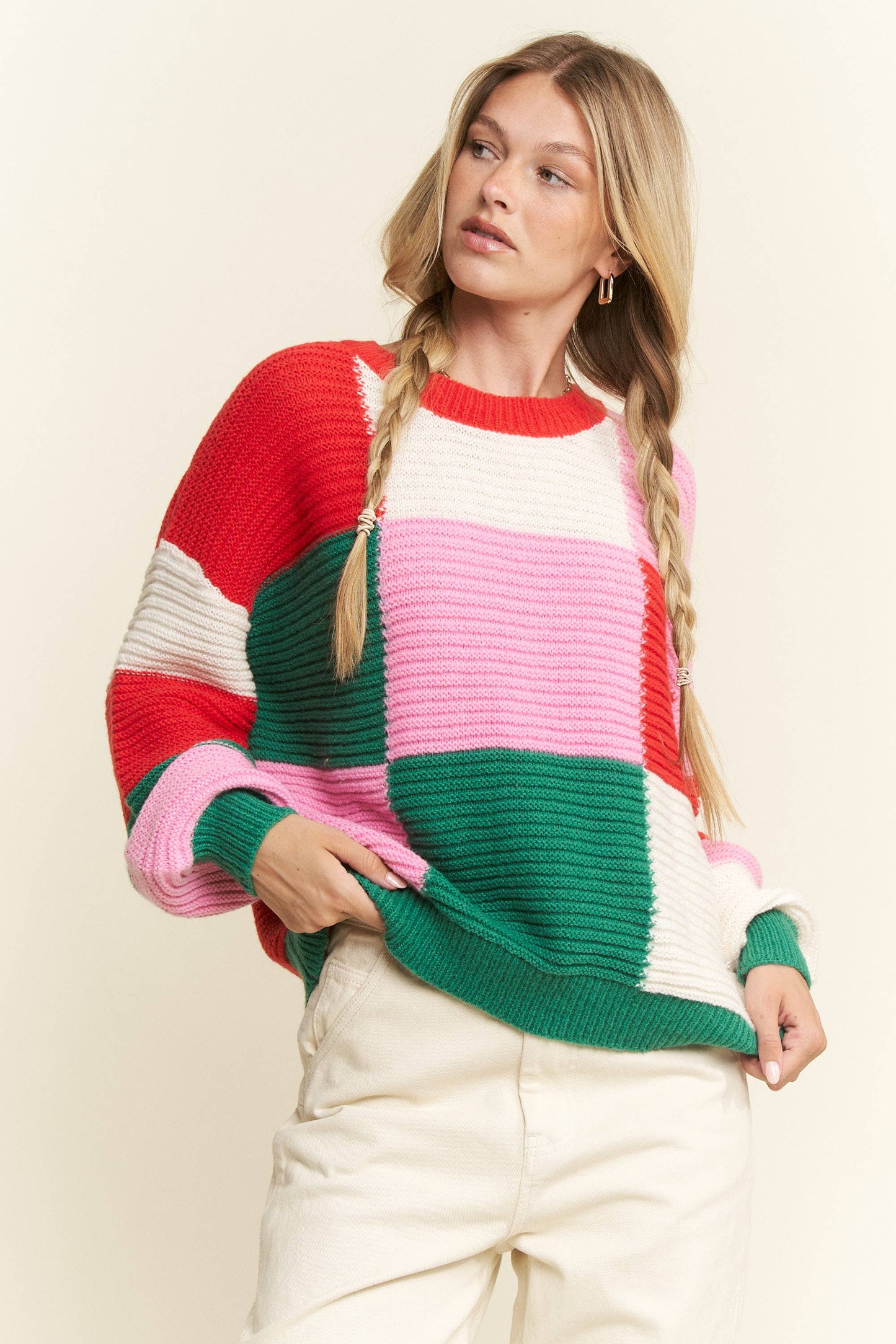 GEOMETRIC MULTICOLOR KNIT SWEATER