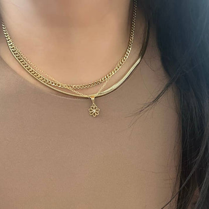 Flower charm pendant chain necklace 18k gold-filled daisy 