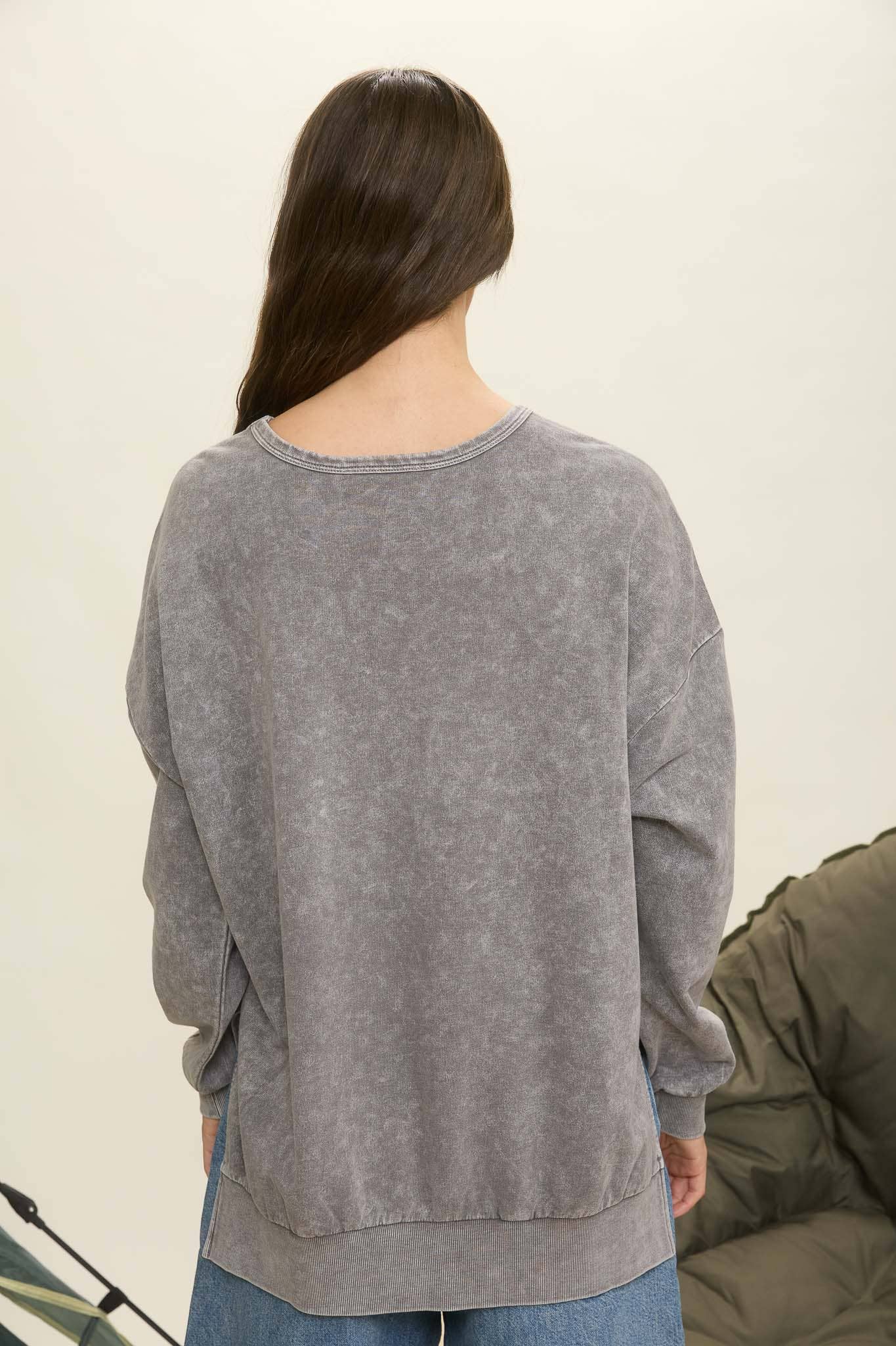 WASHED SIDE SPLIT LONG SLEEVE KNIT TOP