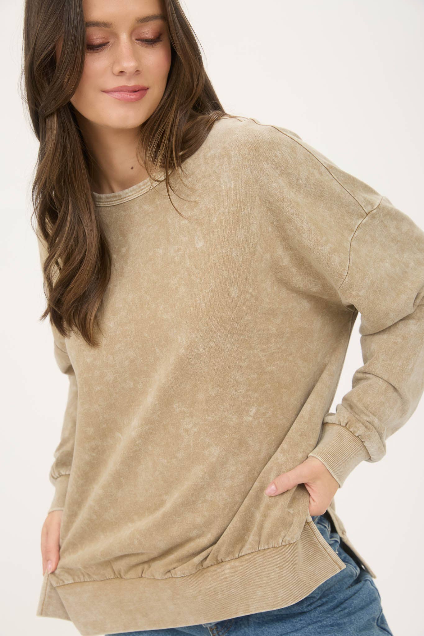 WASHED SIDE SPLIT LONG SLEEVE KNIT TOP