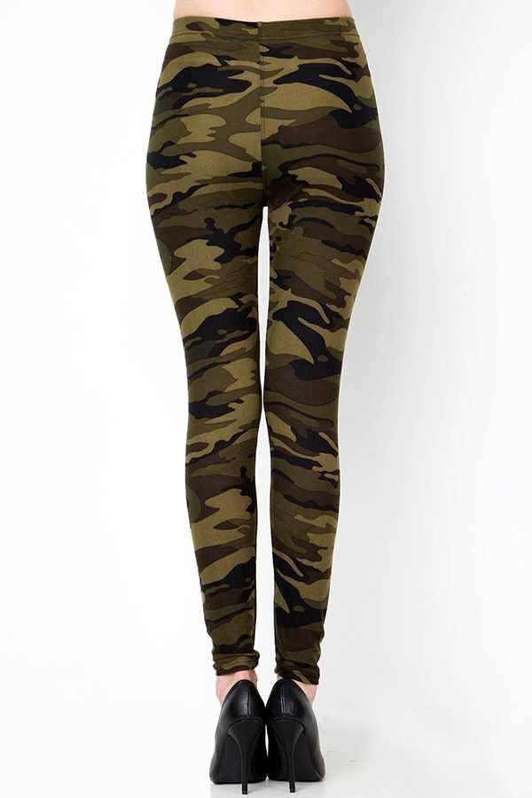 PLUS SIZE CAMOUFLAGE PRINT LEGGINGS