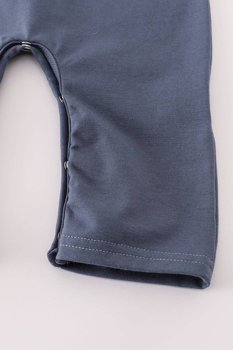 Blue embroidery jonjon