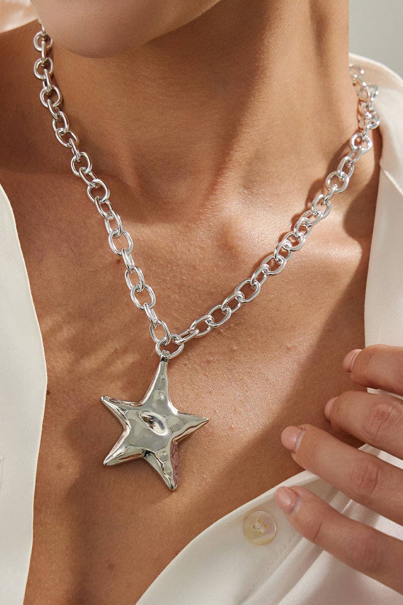 Star Pendant Chain Necklace