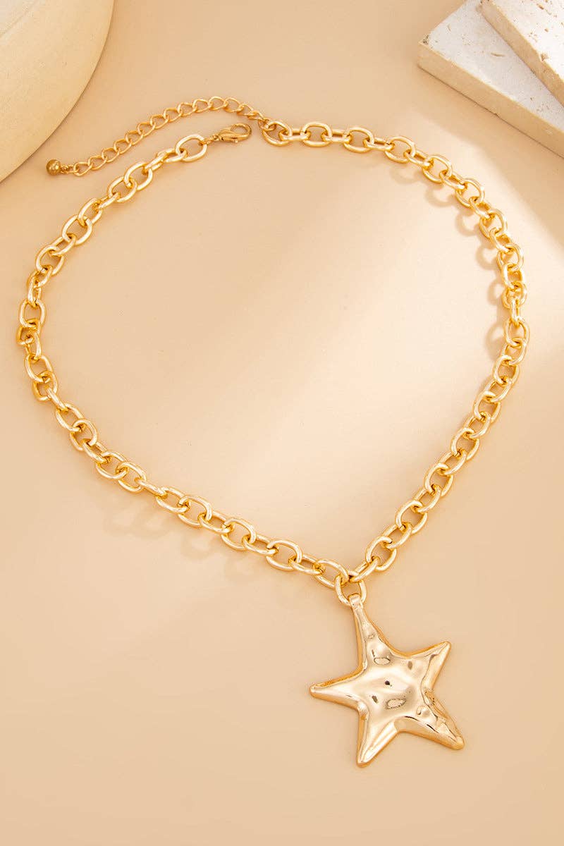 Star Pendant Chain Necklace
