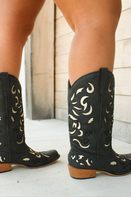 Black and Gold detailed Cowgirl Boots