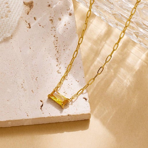 Titanium Steel Simple Rectangle Inlay Zircon Necklace: Yellow